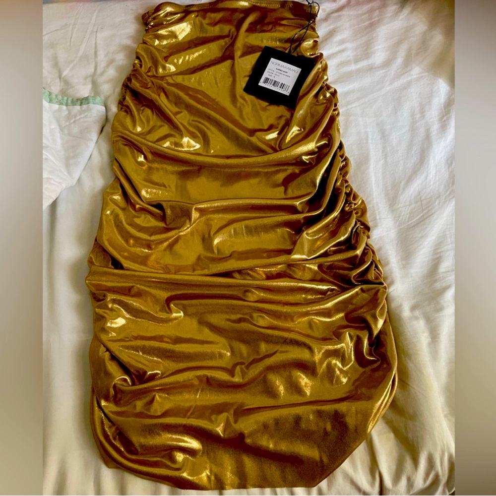 NWT Norma Kamali Rare Gold Lame shirred/ruched skirt! Wear 2 ways. Last pic fit.